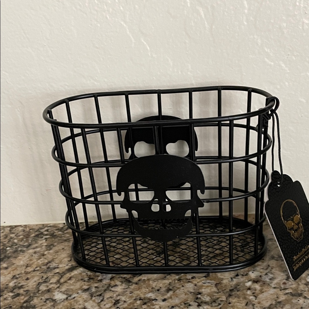 Black Metal Halloween Skull Napkin Holder